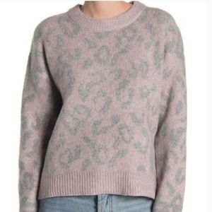John + Jenn Xavier Cheetah Print Sweater 🐆